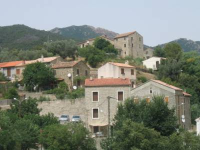 Presbytère et Torra suprana